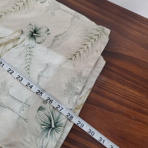 Banana Cabana 100% Silk Hawaiian Shirt Men's L Green Muted Floral Print Relaxed - Picture 6 of 6